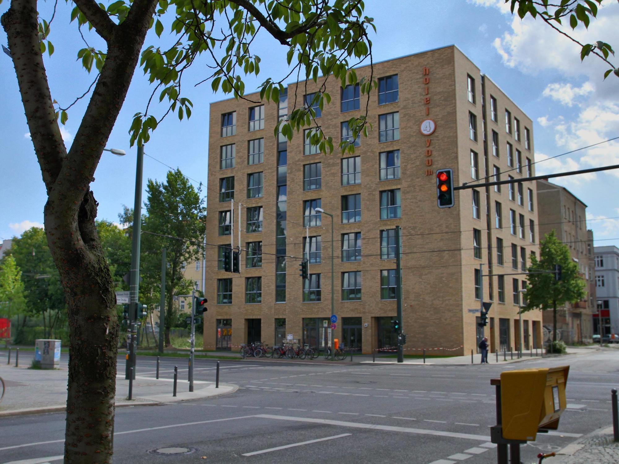 H+ Hotel 4Youth Berlín Exterior foto